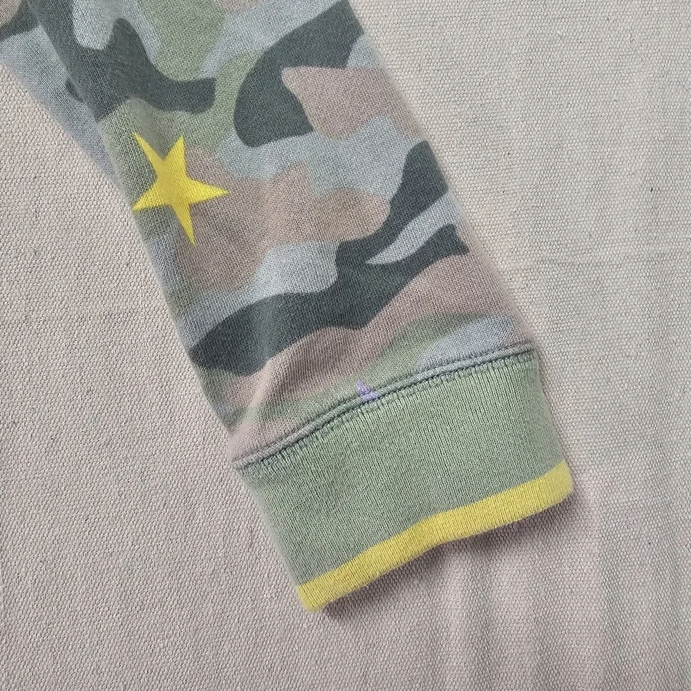 Boden Girls 11-12Y Green Camo Stars‎ Hooded Sweatshirt Hoodie Kangaroo Pocket